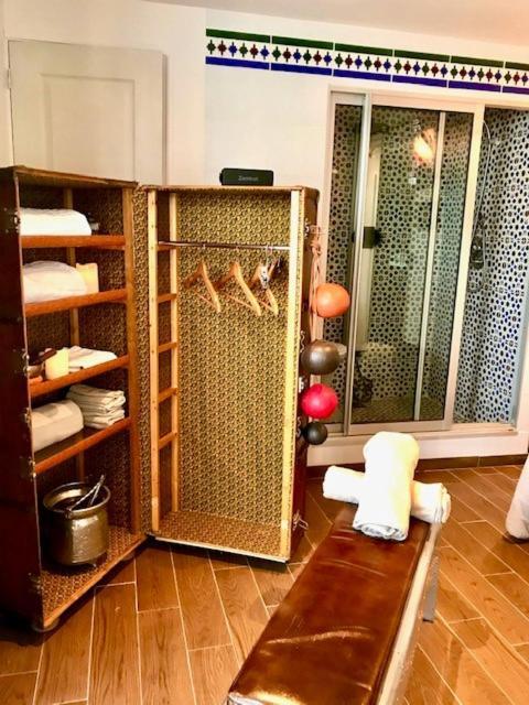 La Cactee Singuliere Acomodação com café da manhã Béziers Exterior foto